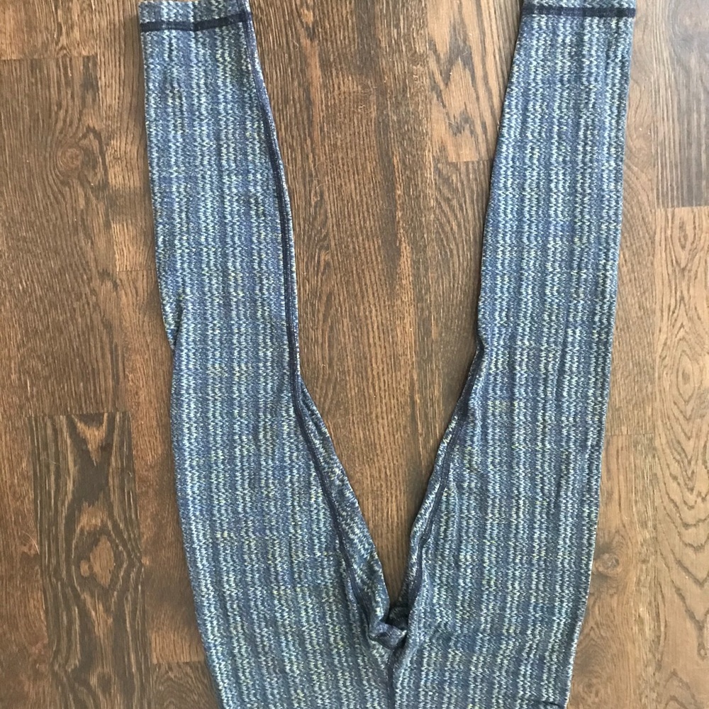 Lululemon leggings.